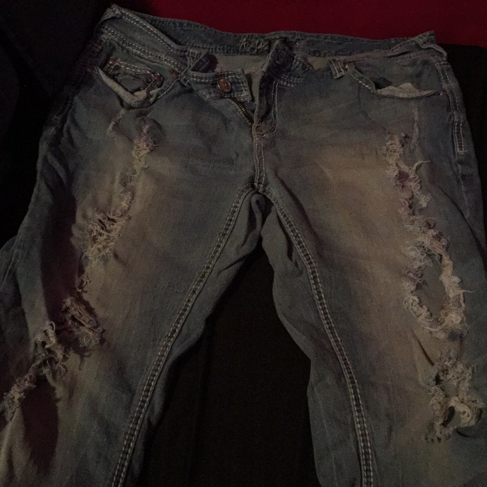 Ripped jean pants